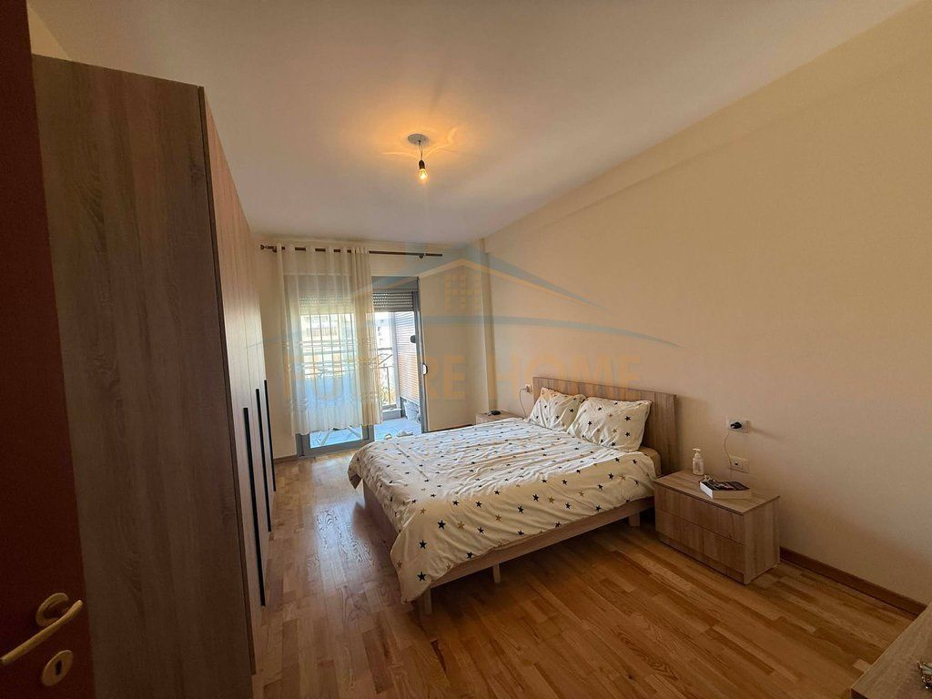Shitet, Apartament 2+1+2, Rruga Besim Alla, Misto Mame