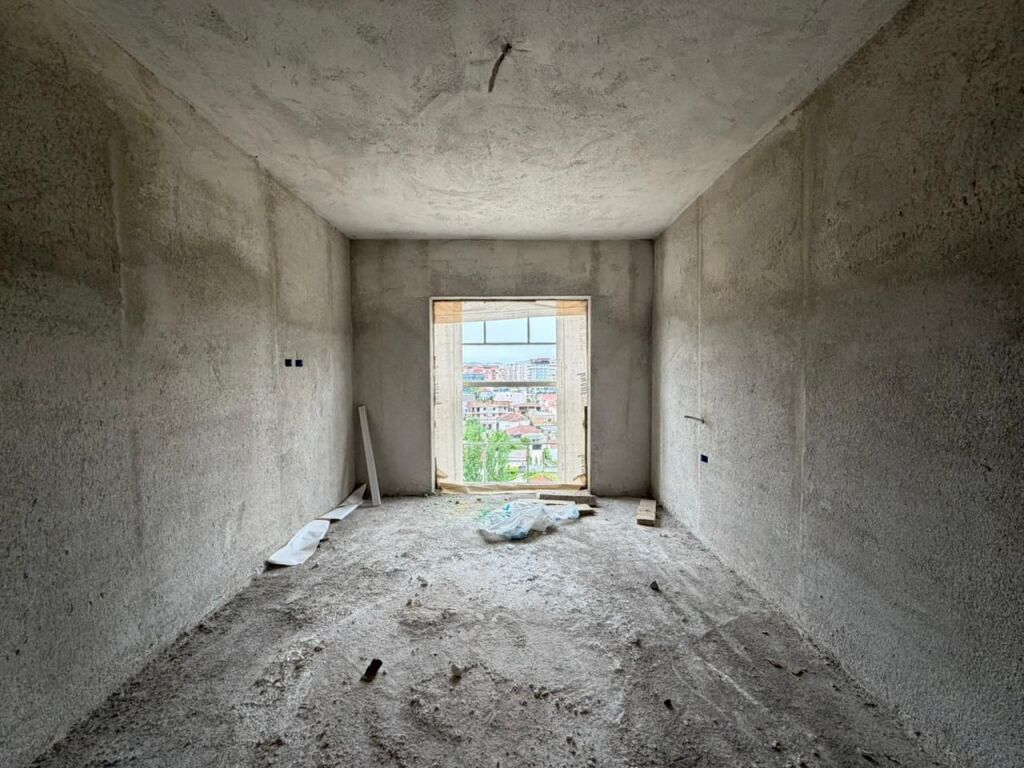 FOR SALE: 1+1📍Ish Fusha e Aviacionit (Near Dhori Leka School) - Plastering Phase || 145,000€ - Area 94m² - Suitable for Investment and Living