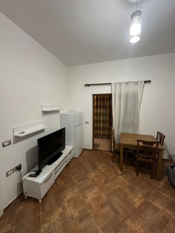 Affitto | Shtëpi private 1 + 1 | Bulevardi i Ri | 330 €/mese