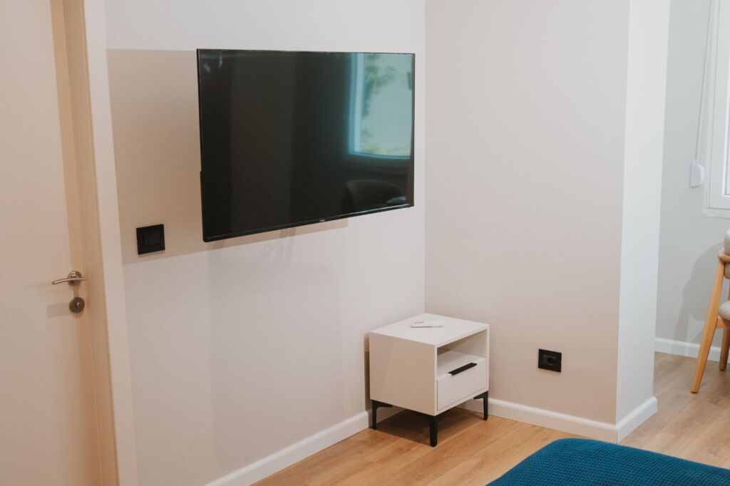 Rent | 2 Garsoniere | Skanderbeg Square | 1000 €/month