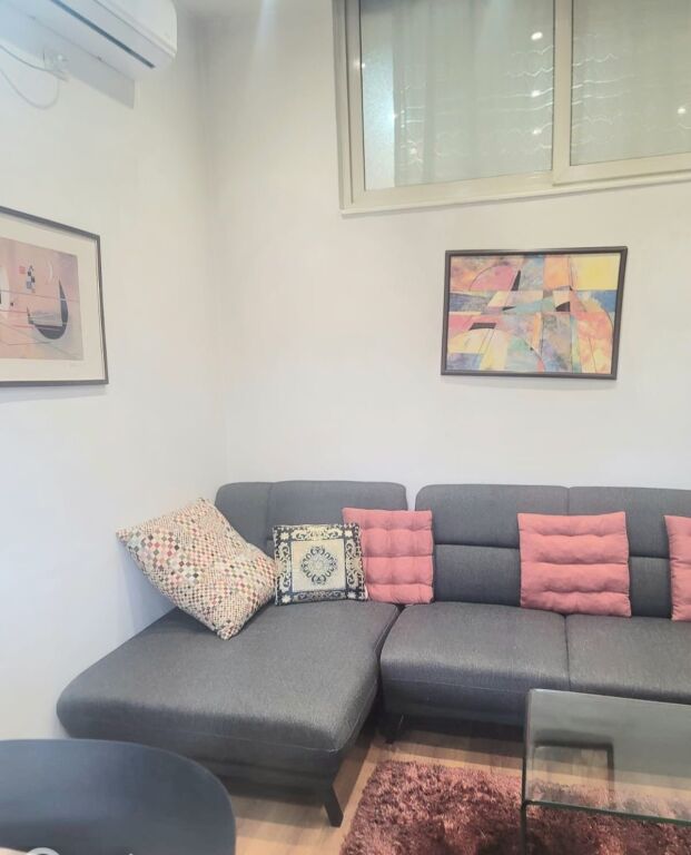 Jepet Me Qera Apartament 1+1