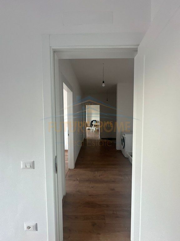 Qera, Apartament 2+1+2+Post Parkimi, Bulevardi Ri, Tirane