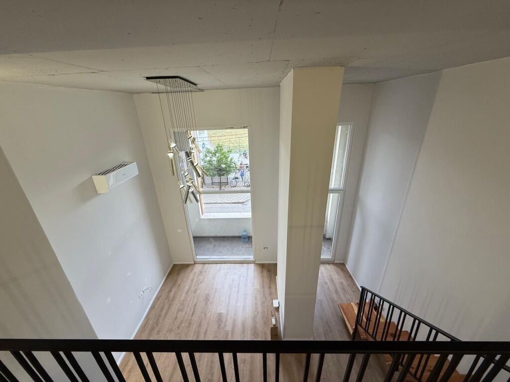 Duplex for Rent for Office / Business Golden Park 3