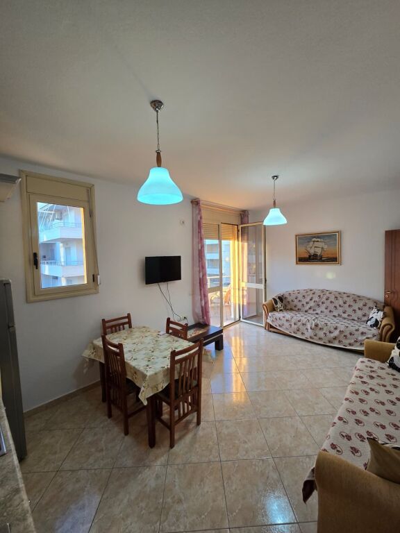 🌊 Appartamento 1+1 in affitto – Lungomare, prima linea con vista mare.