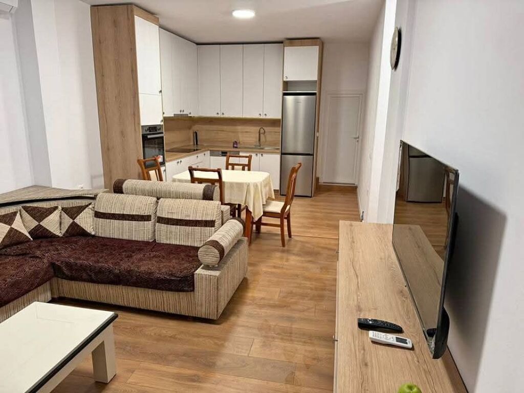 SHTEPI PRIVATE 2+1 ME QERA - SHKOZE, TIRANE