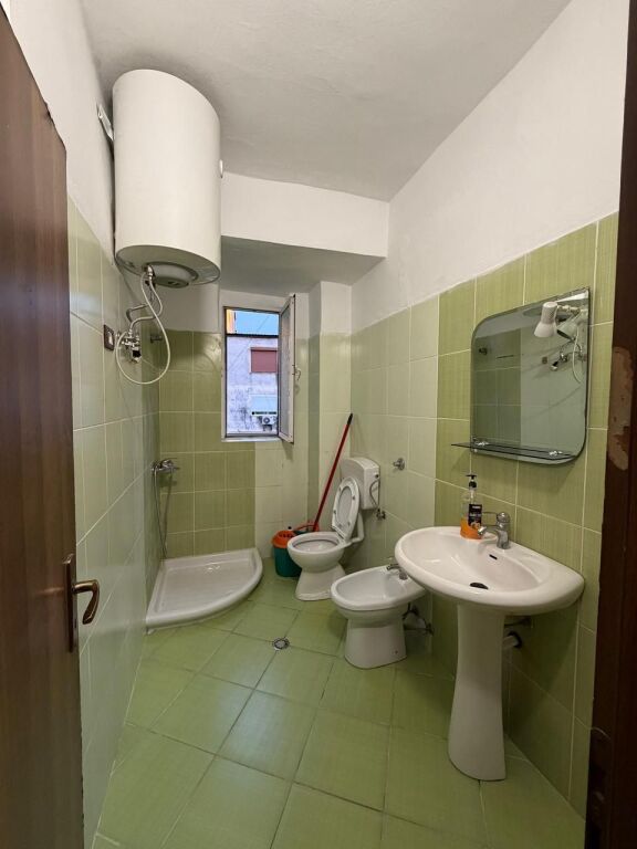 Apartament 1+1 qera, Medreseja