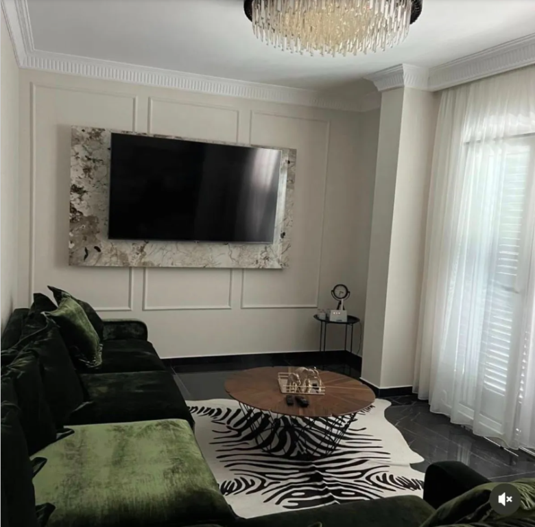 🏡 APARTAMENT ME QERA 2+1+2 me ballkon • Luxury