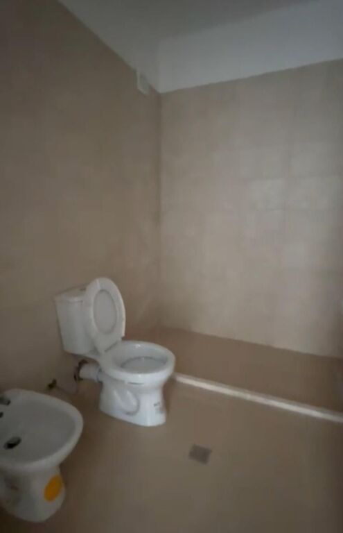 Rent, Apartament 3+1 , 5 Maji, 450 Euro/Muaj