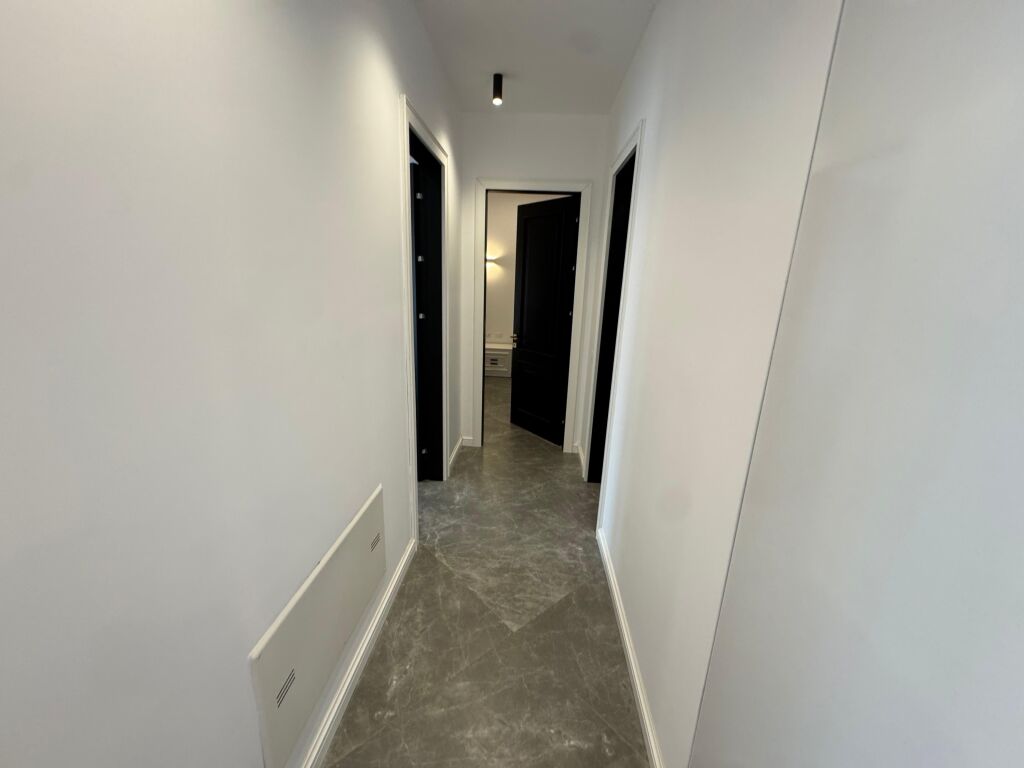 🏡 Jepet me qera 2+1+2 + parkim 📍 Kompleksi Delijorgji💶 1350€ (i diskutueshëm)