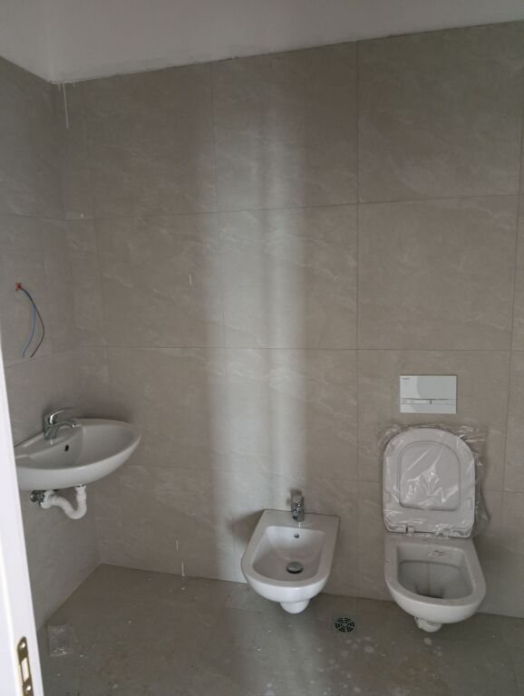 Qera | Apartament 2 + 1 | Rruga 5 Maji | 500 €/muaj