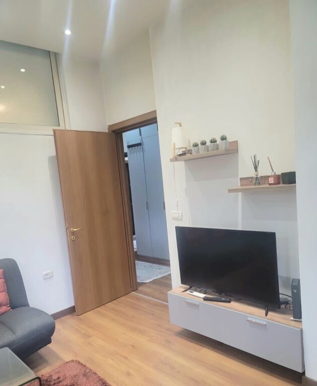 Jepet Me Qera Apartament 1+1