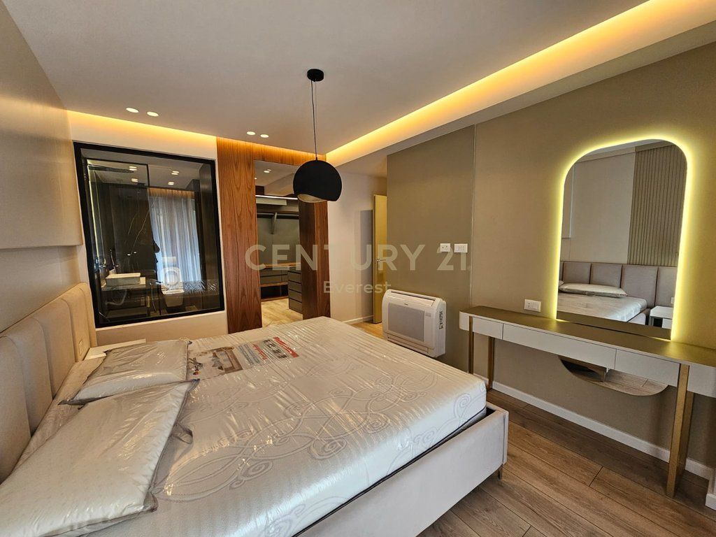 RESIDENCE KODRA E DIELLIT 1, WE RENT APARTMENT 3+1+ PARKING SPACE 1,800 € /Month