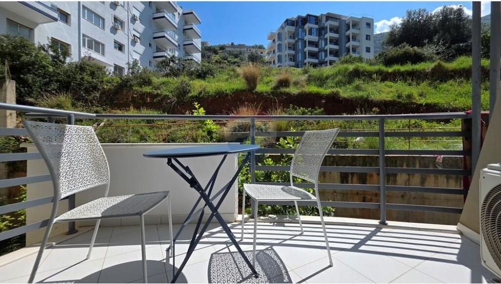 Super Opportunity Apartment 1+1 for sale in Uji i Ftohtë, near Tiku &amp; Mato, Vlorë