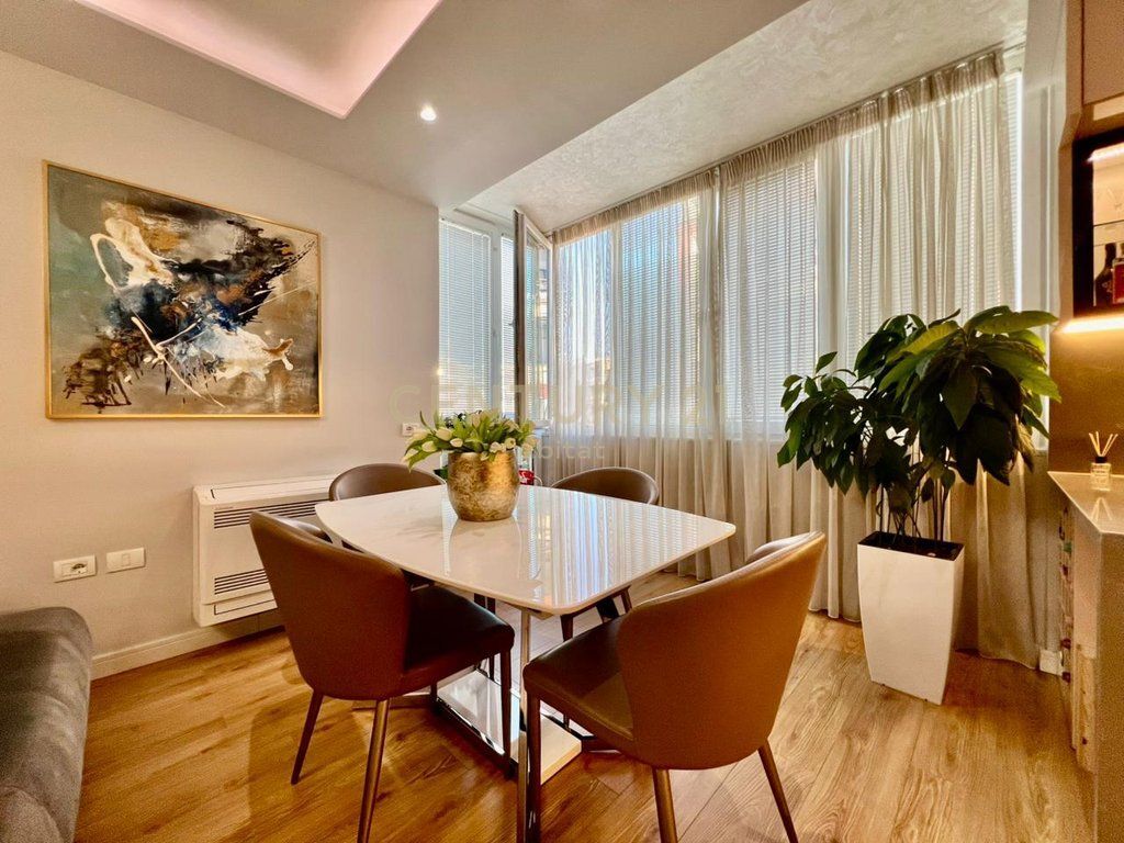 SHESIM, APARTAMENT PREMIUM 2+1+2 me POST PARKIMI TEK KOMUNA!