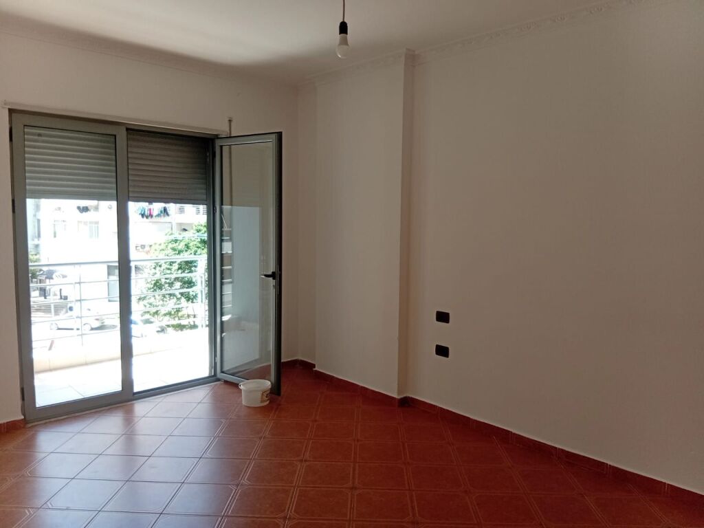 Apartment 1+1 for rent in Yzberisht !