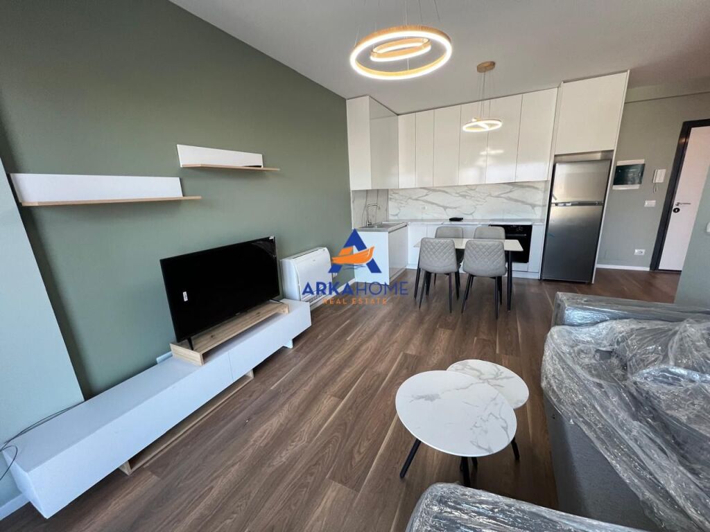 JEPET APARTAMENT ME QERA 1+1 "ISH DOGANA" 55000 LEKE