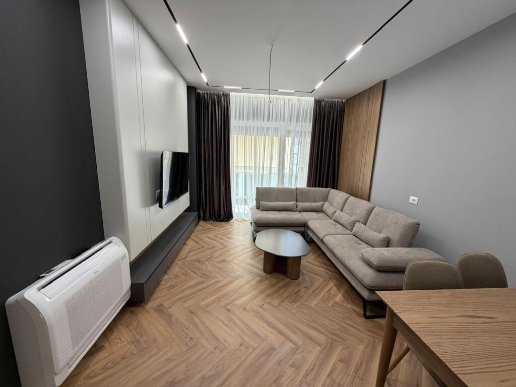 SHITET APARTAMENT 2+1 SHKOZE