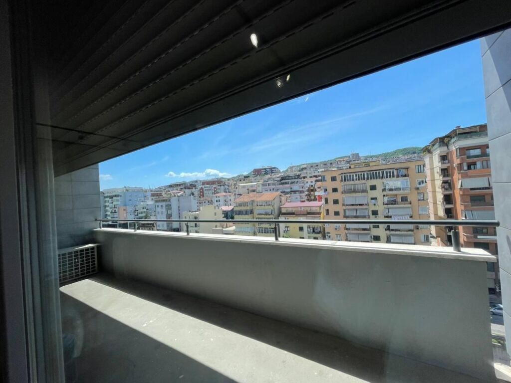 PREMISES FOR RENT AT KRISTAL CENTER