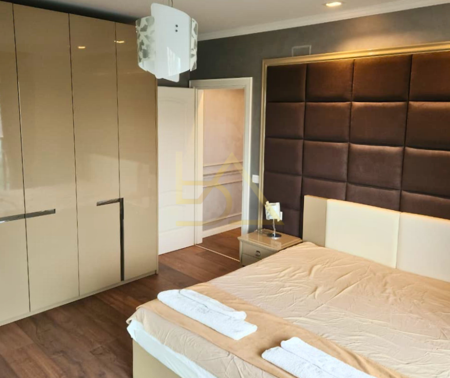 Appartamento in Affitto – Ambasador 3, Tirana