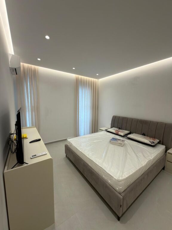 🏢Rrethrrotullimi i Shkozes,Rezidenca Relux,jepet me qera apartament 1+1+post parkimi 500Euro