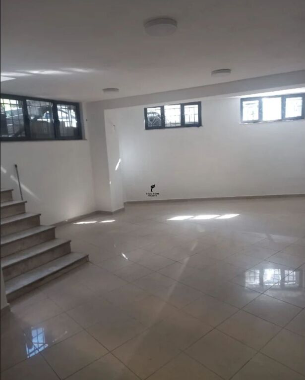 SHOP FOR RENT 64 M2 ALI DEM 70,000 LEKE FH-72520