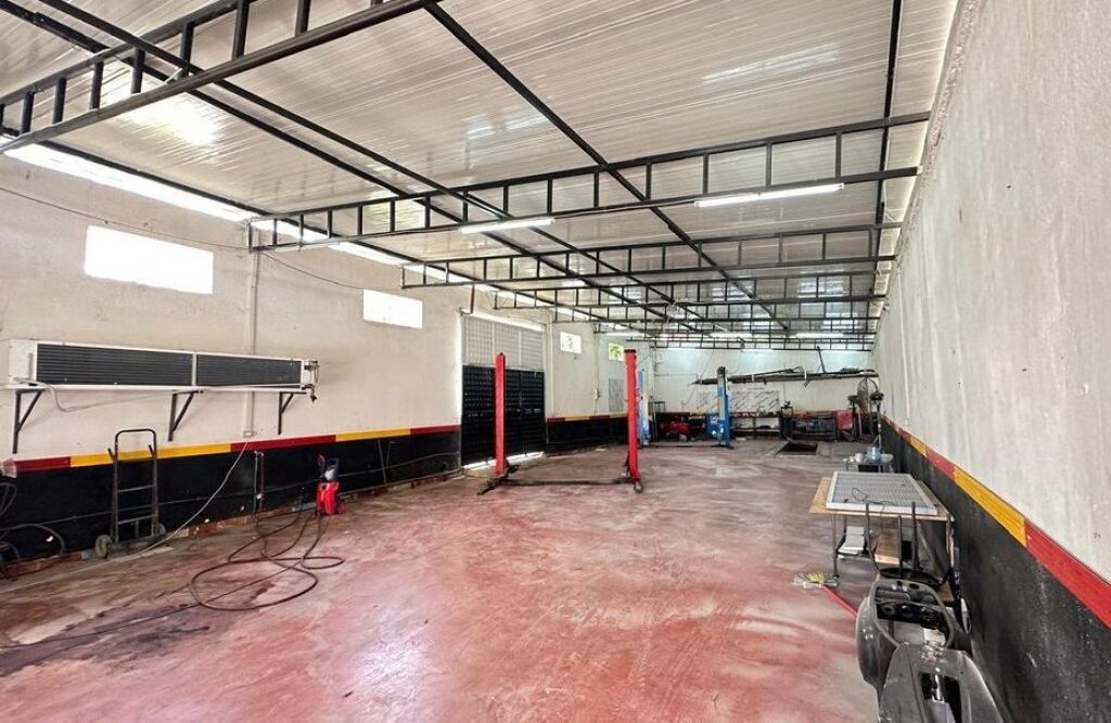 Noleggio auto, Ali Demi