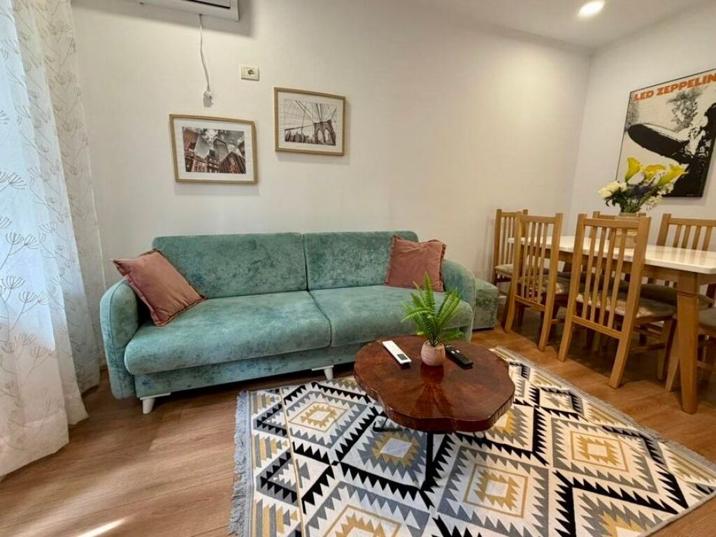 Qera, Apartament 1+1, 21Dhjetori, Tiranë. 530 €