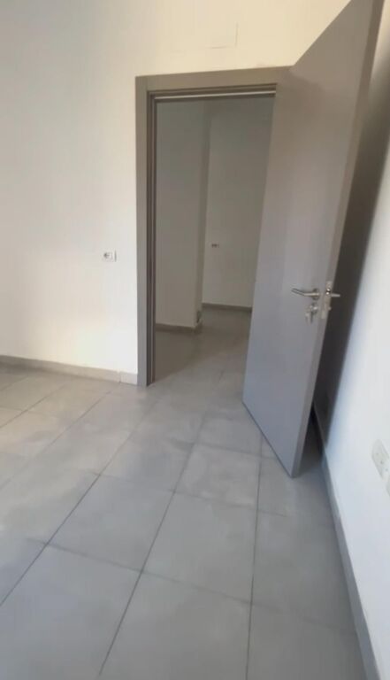 Rent, Apartament 3+1 , 5 Maji, 450 Euro/Muaj