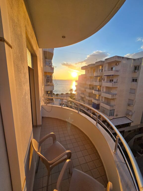 🌊 Appartamento 1+1 in affitto – Lungomare, prima linea con vista mare.