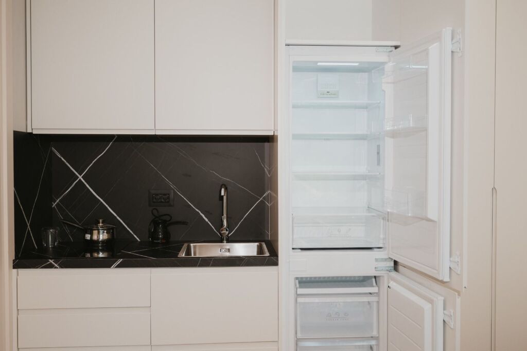 Rent | 2 Garsoniere | Skanderbeg Square | 1000 €/month