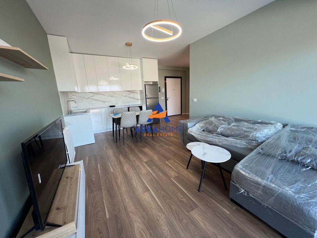 JEPET APARTAMENT ME QERA 1+1 "ISH DOGANA" 55000 LEKE