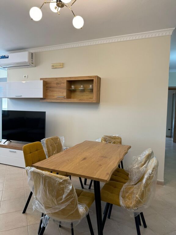Qera | Apartament 3 + 1 | Fresku | 550 €/muaj