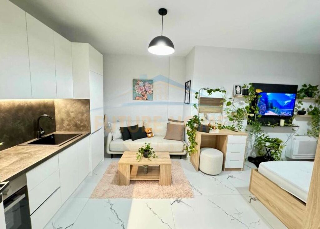 Qera, Garsoniere, Unaza e Re. 350 €