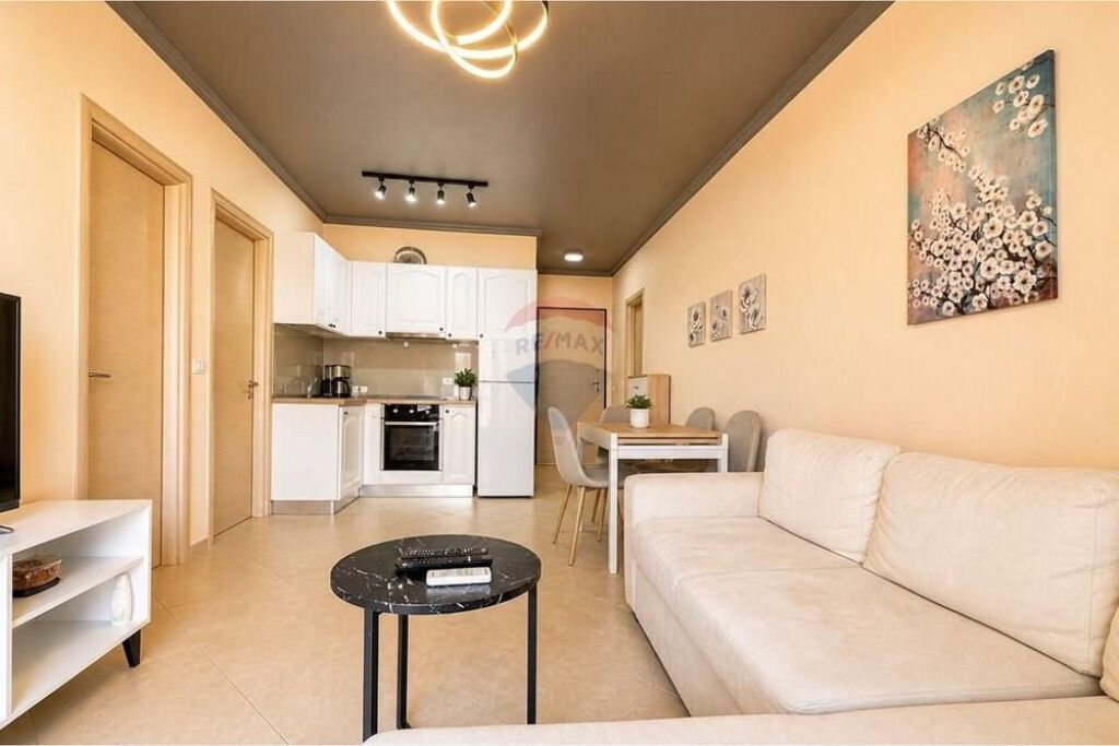 Shitet apartament 2+1 te Mine Peza