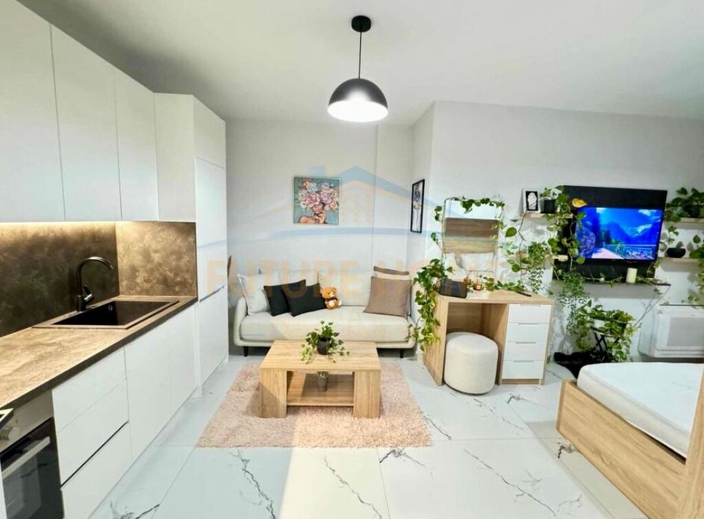 Qera, Garsoniere, Unaza e Re. 350 €