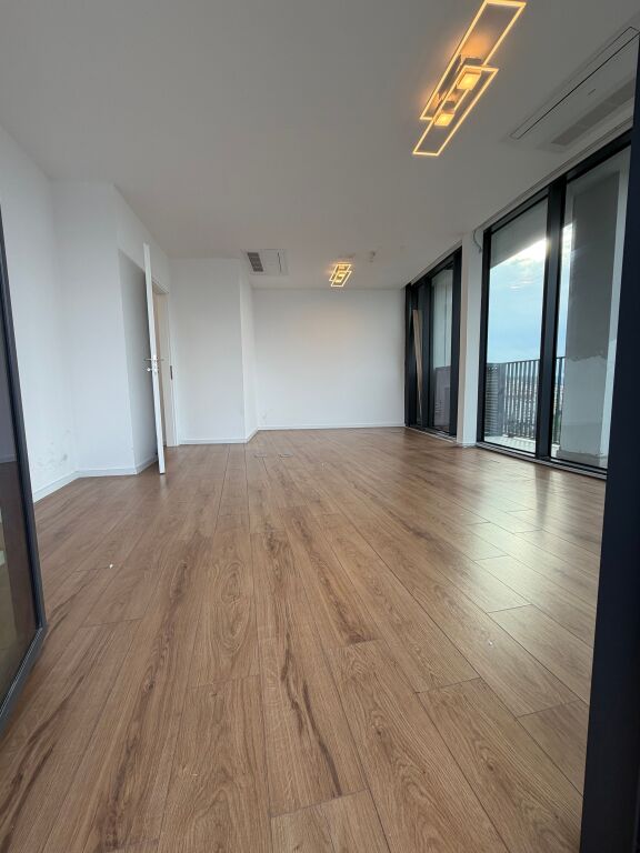 Office for Rent Lake View