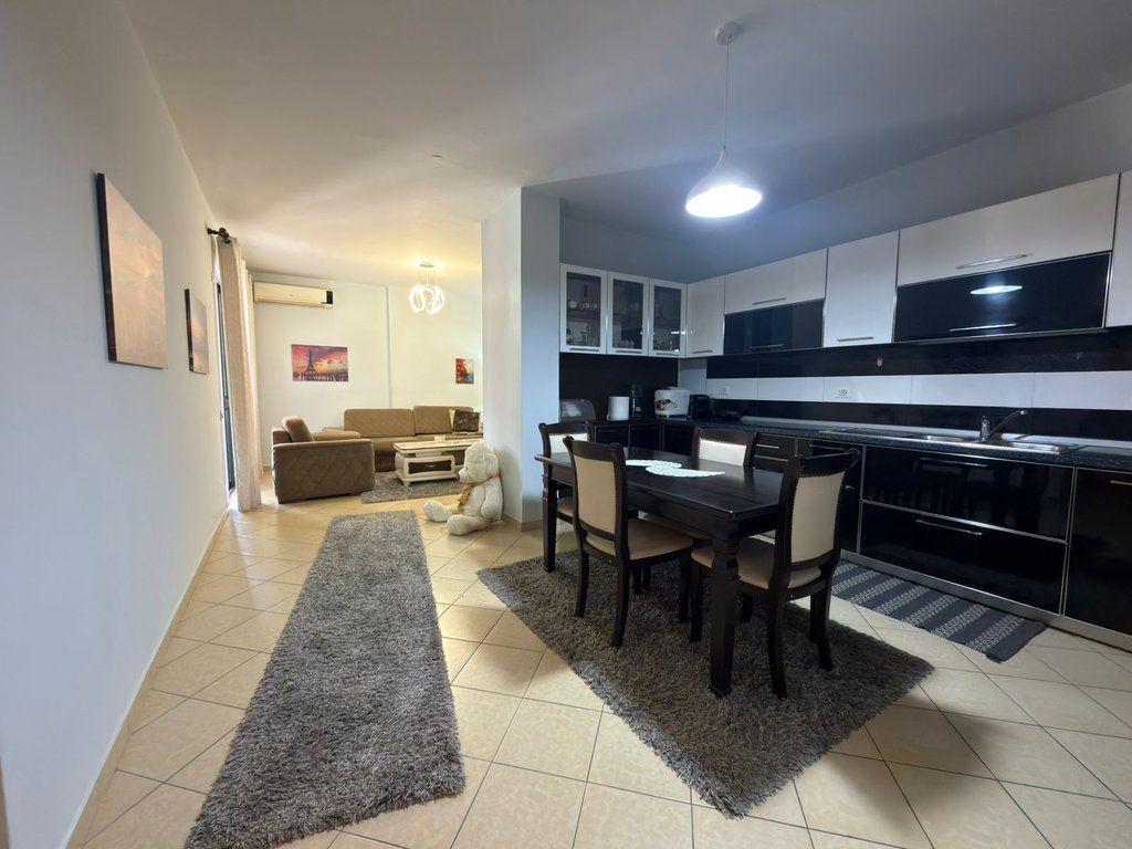Astir, vendiamo appartamento 2+1! 185.000 €
