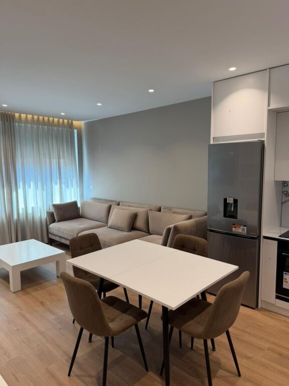 🏡 Apartament 1+1+ PARKING me qira tek Rr. Elbasanit