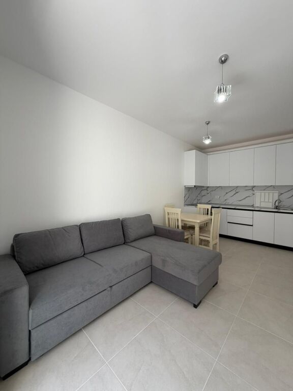 Jepet apartament 2+1 me qira – Univers City
