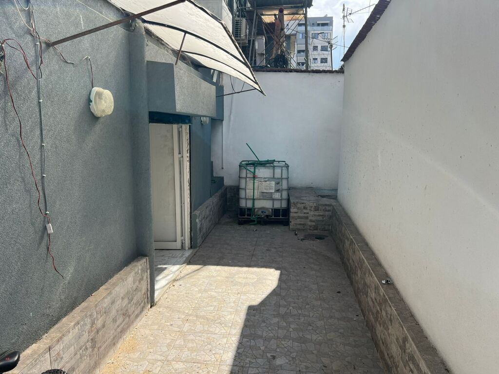 Premises for rent near the United School