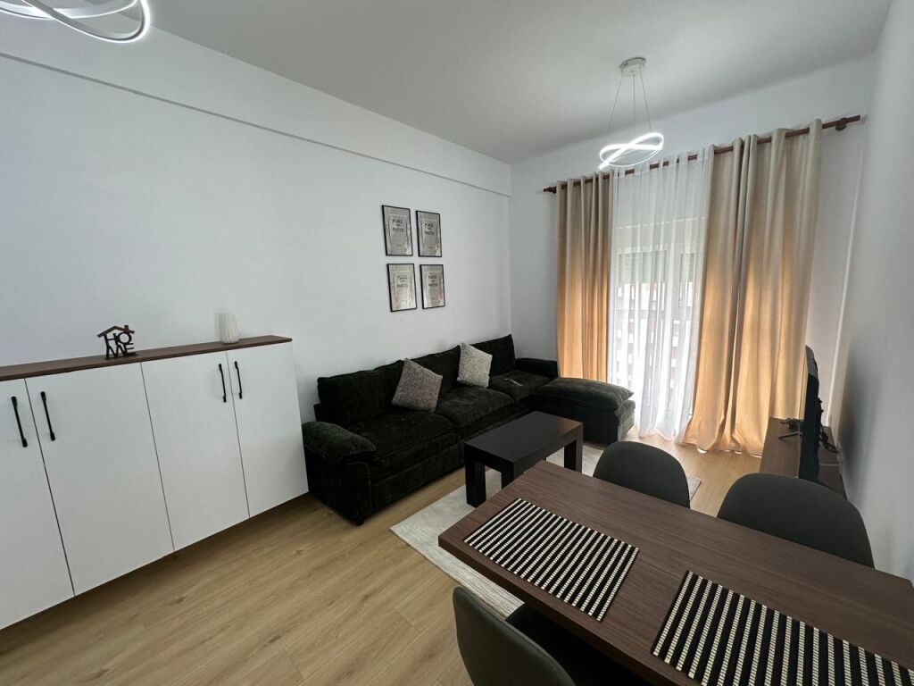 🏢In the Ali Demi area, Rezidenca Kadiu offers for rent a 1+1 apartment, newly furnished. 45,000Leke