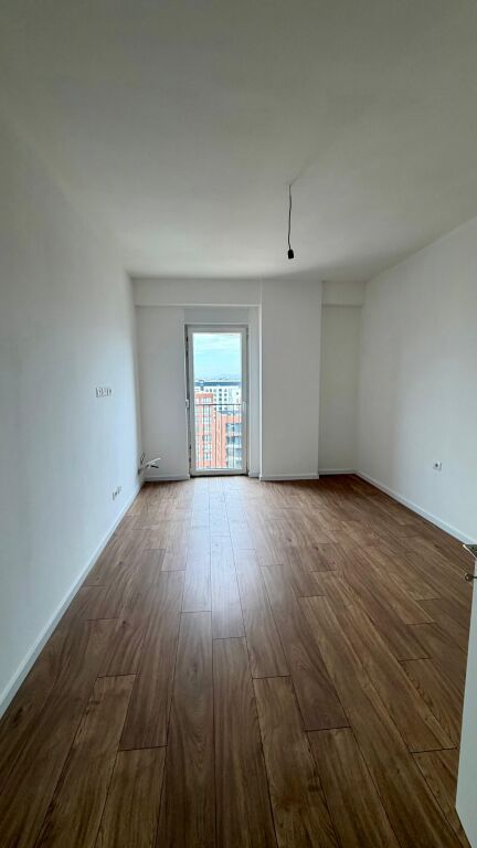 Shitet apartament 2+1 ne Bulevardin e Ri  " Orbital 1  ". 208.000 euro