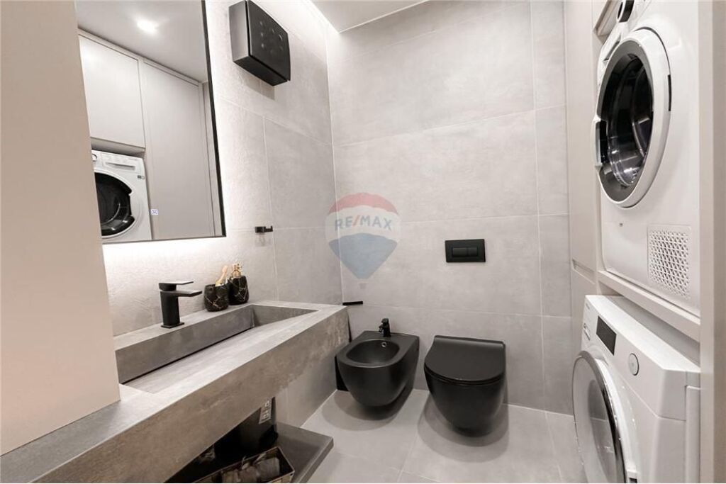 APARTMENT FOR SALE 2+1 NEAR THE ARTIFICIAL LAKE