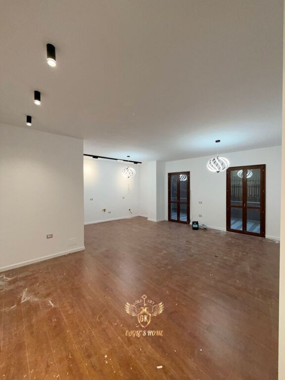 IN VENDITA Super APPARTAMENTO • 2+1+2 + VERANDA TRIBUNALE DURRES