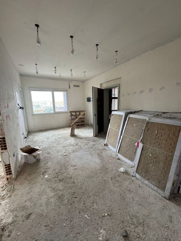 SHITET APARTAMENT 1+1 RRUGA E KAVAJES