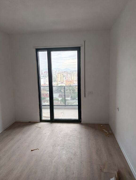 Qera | Apartament 2 + 1 | Rruga 5 Maji | 500 €/muaj