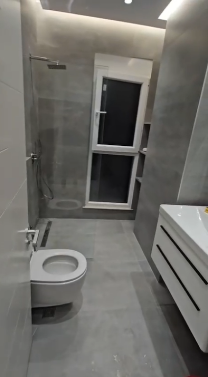 Fresk Rruga Xhon Belushi Shitet apartament luksoz 1+1