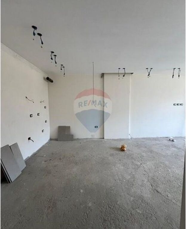 Apartament 2+1+2- Për Shitje ID: 530281057-79