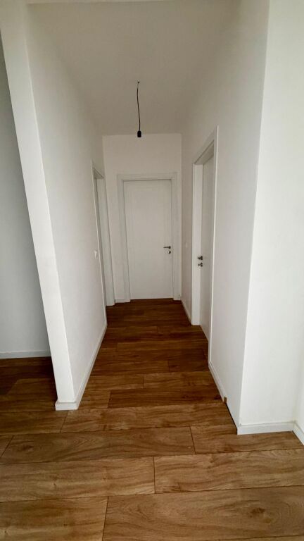 Shitet apartament 2+1 ne Bulevardin e Ri  " Orbital 1  ". 208.000 euro