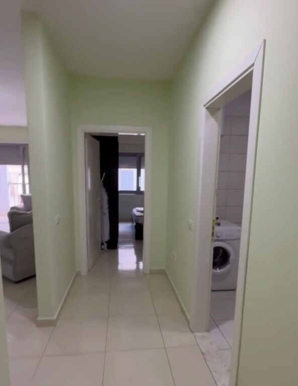 Jepet me qira 1+1 Selite rruga Ibrahim Dervishi 600€